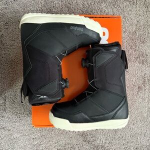 Women’s Thirty W’s Shifty Boa (NWT)